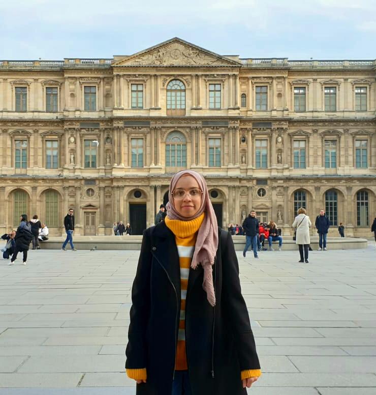 Helfer Maira aus Wiesbaden