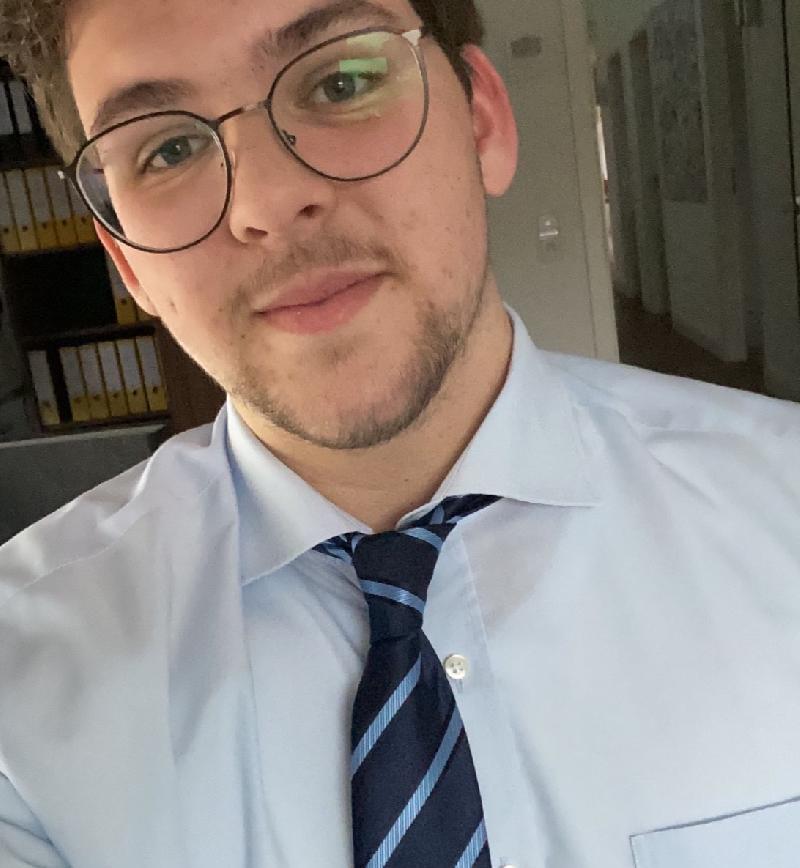 Helfer Florian aus Nettetal