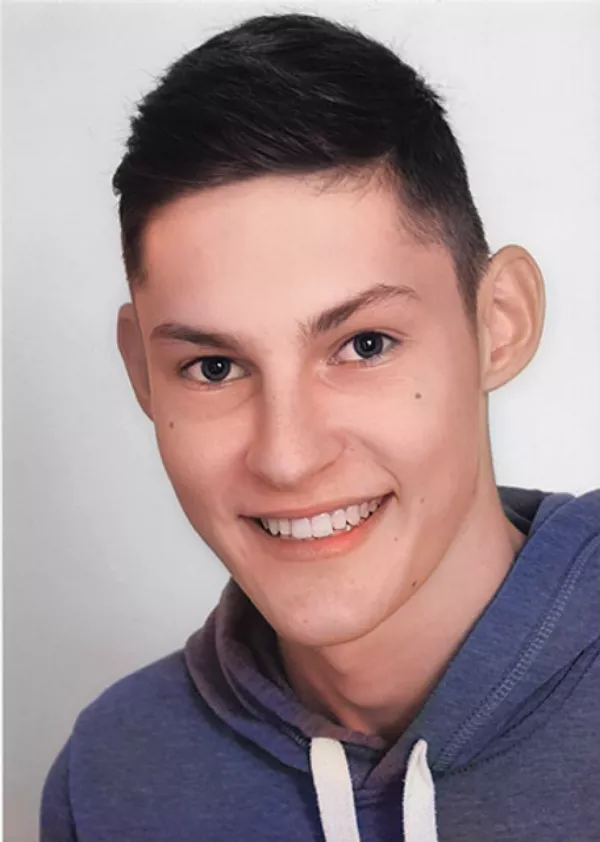 Helfer Aaron aus Dresden