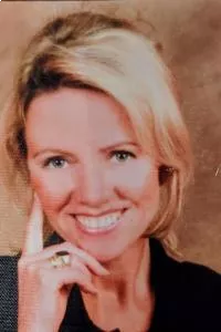 Helfer Andrea aus Solingen